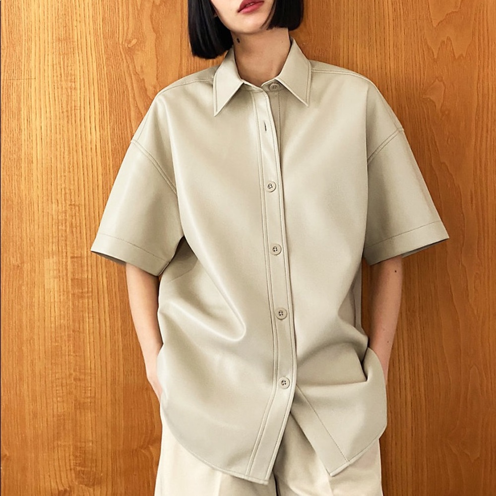 Aritzia Babaton Frances Button-Up xxs